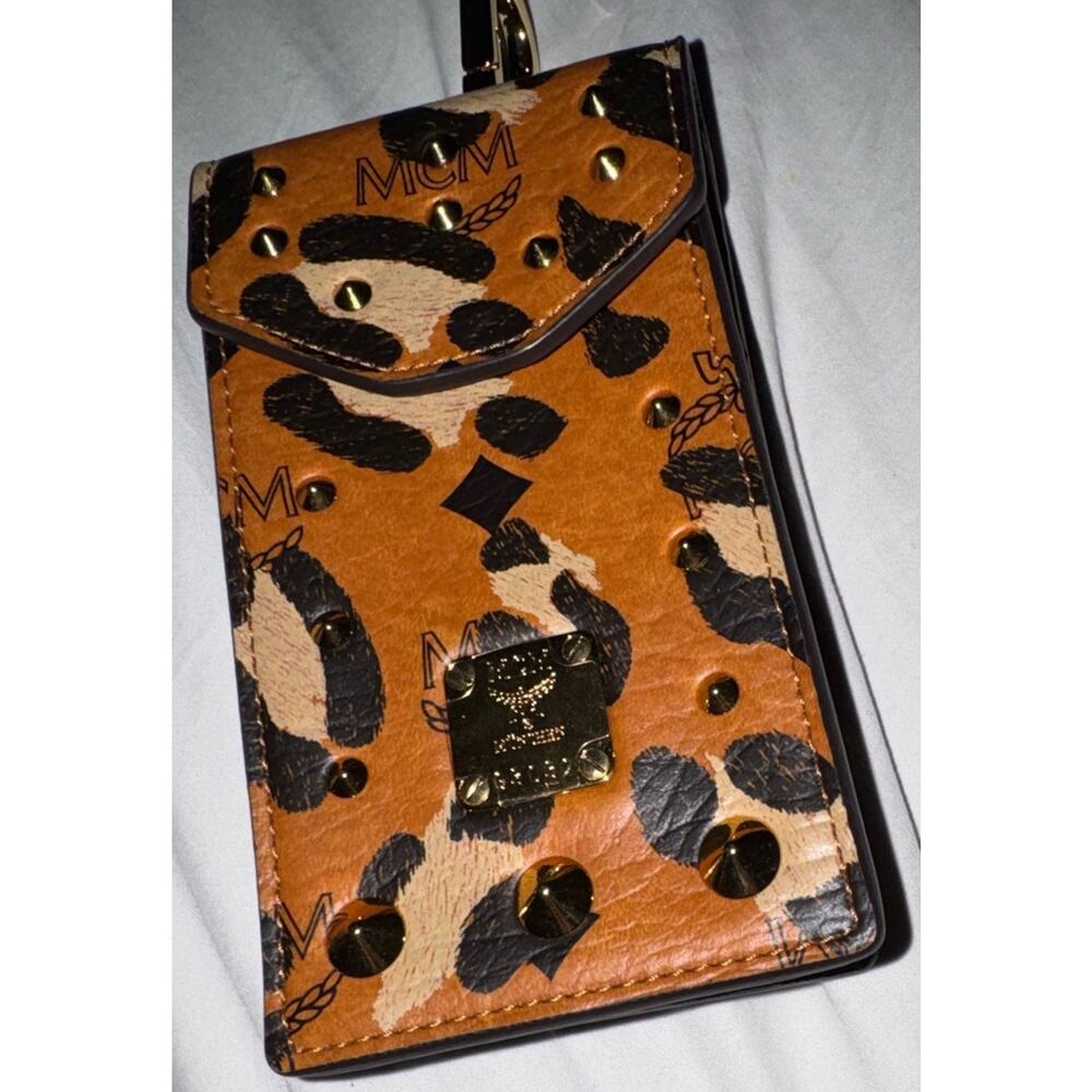 MCM Leopard Print Key Holder Card Case Gold Studded Clip Lanyard Mini Pouch - Picture 4 of 13
